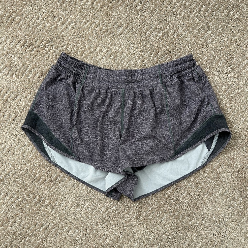 Lululemon hotty hot low rise 2 inch